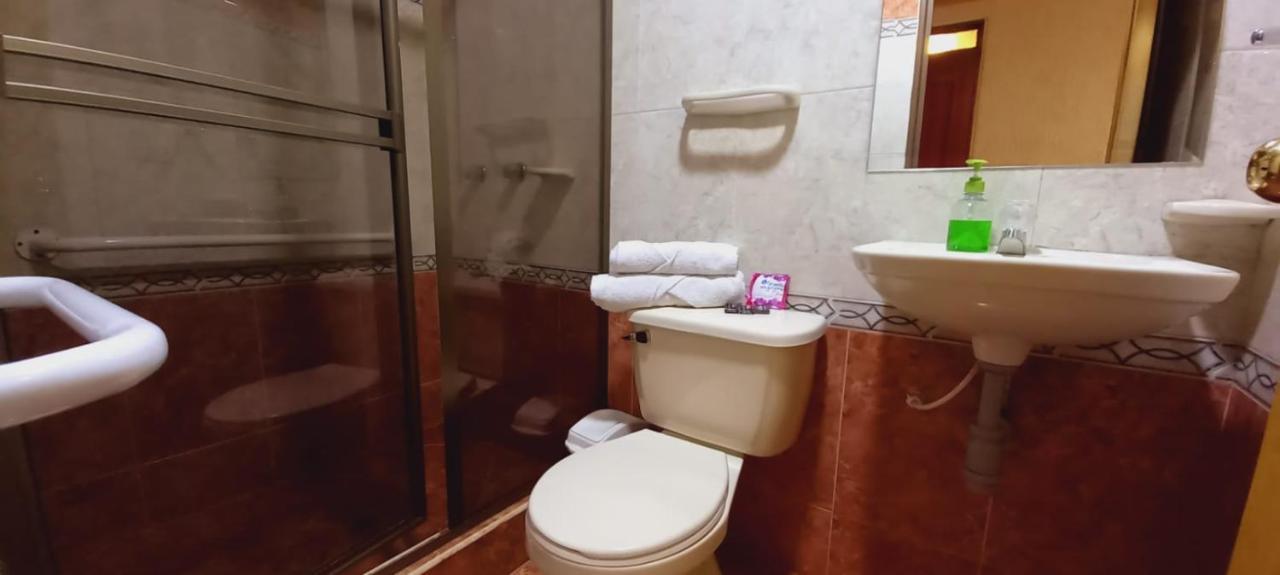 Hoteles Bogota Inn Colonial Екстериор снимка