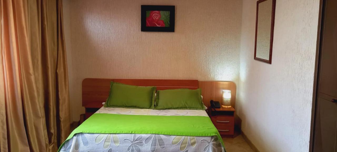 Hoteles Bogota Inn Colonial Екстериор снимка